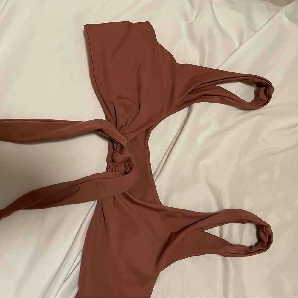 Swimsuit top - Picture 2 of 5